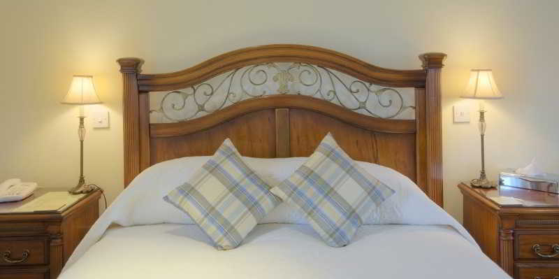 The Wheatsheaf Hotel And Restaurant Swinton  ภายนอก รูปภาพ