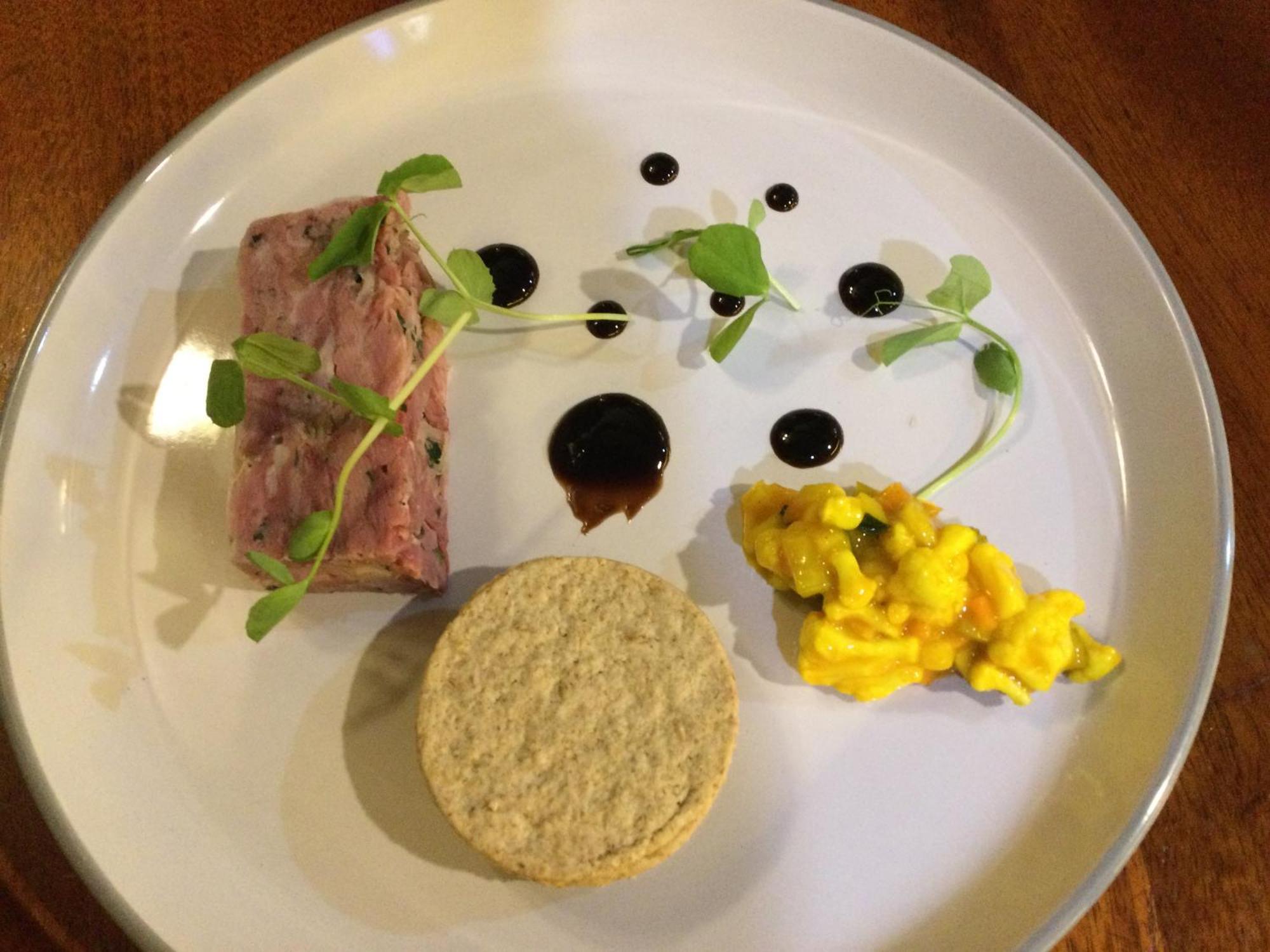 The Wheatsheaf Hotel And Restaurant Swinton  ภายนอก รูปภาพ